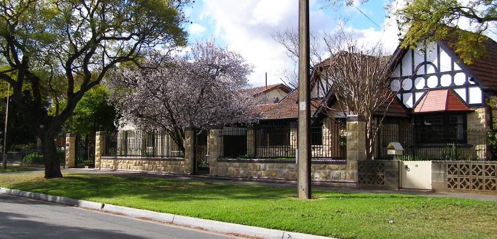 Sandstone Fence Construction @ Glenside